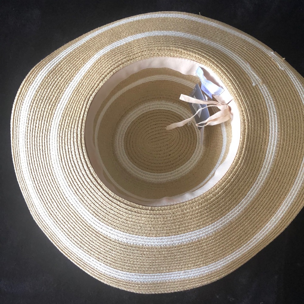 NWT Nordstrom hat beautiful floppy! - Picture 3 of 4